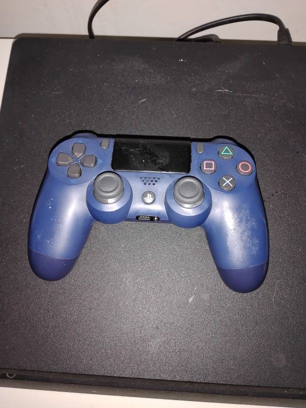 Blue PS4 Controller