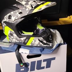 bilt lux camo race helmet