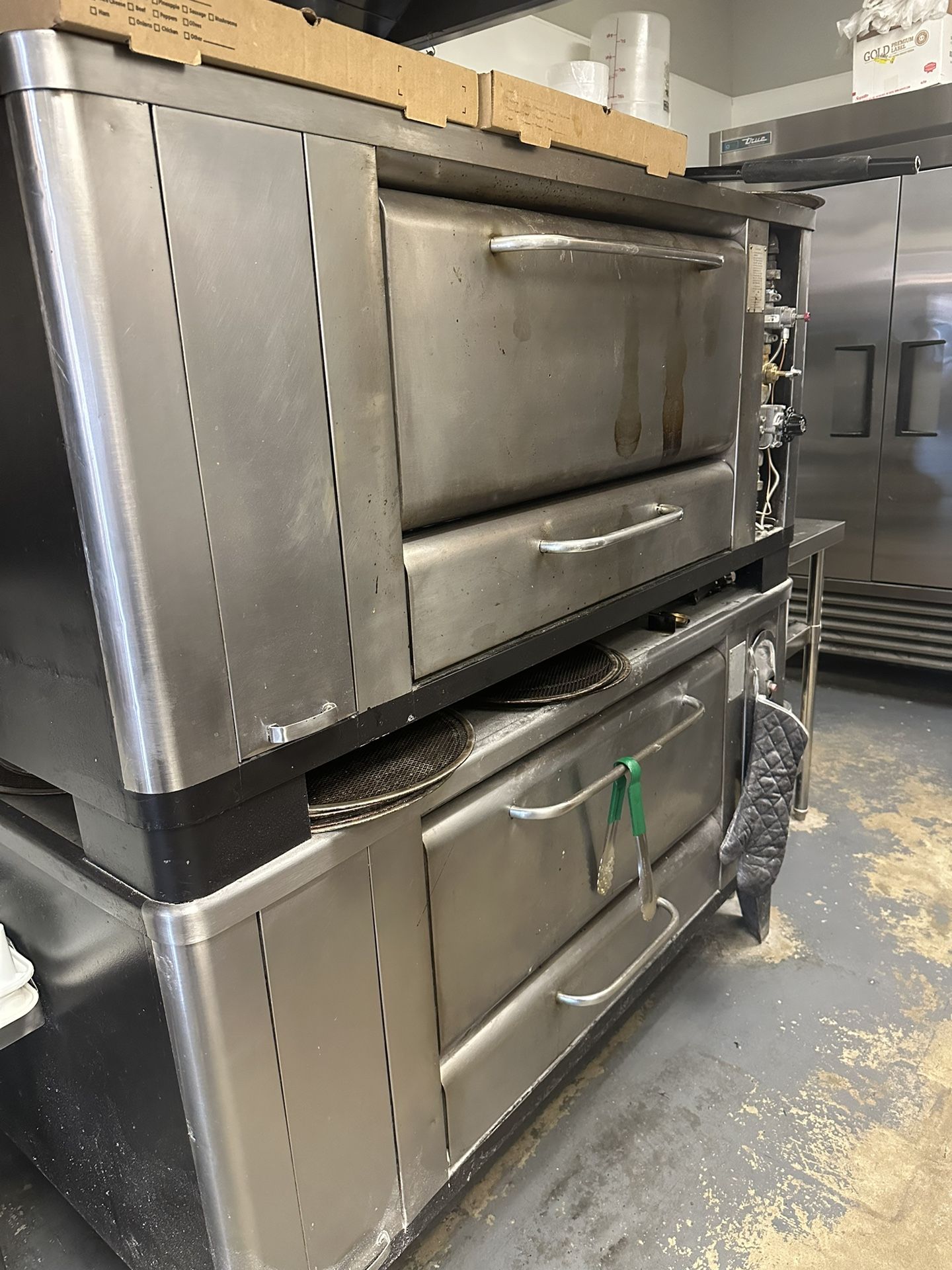 Pizza Ovens