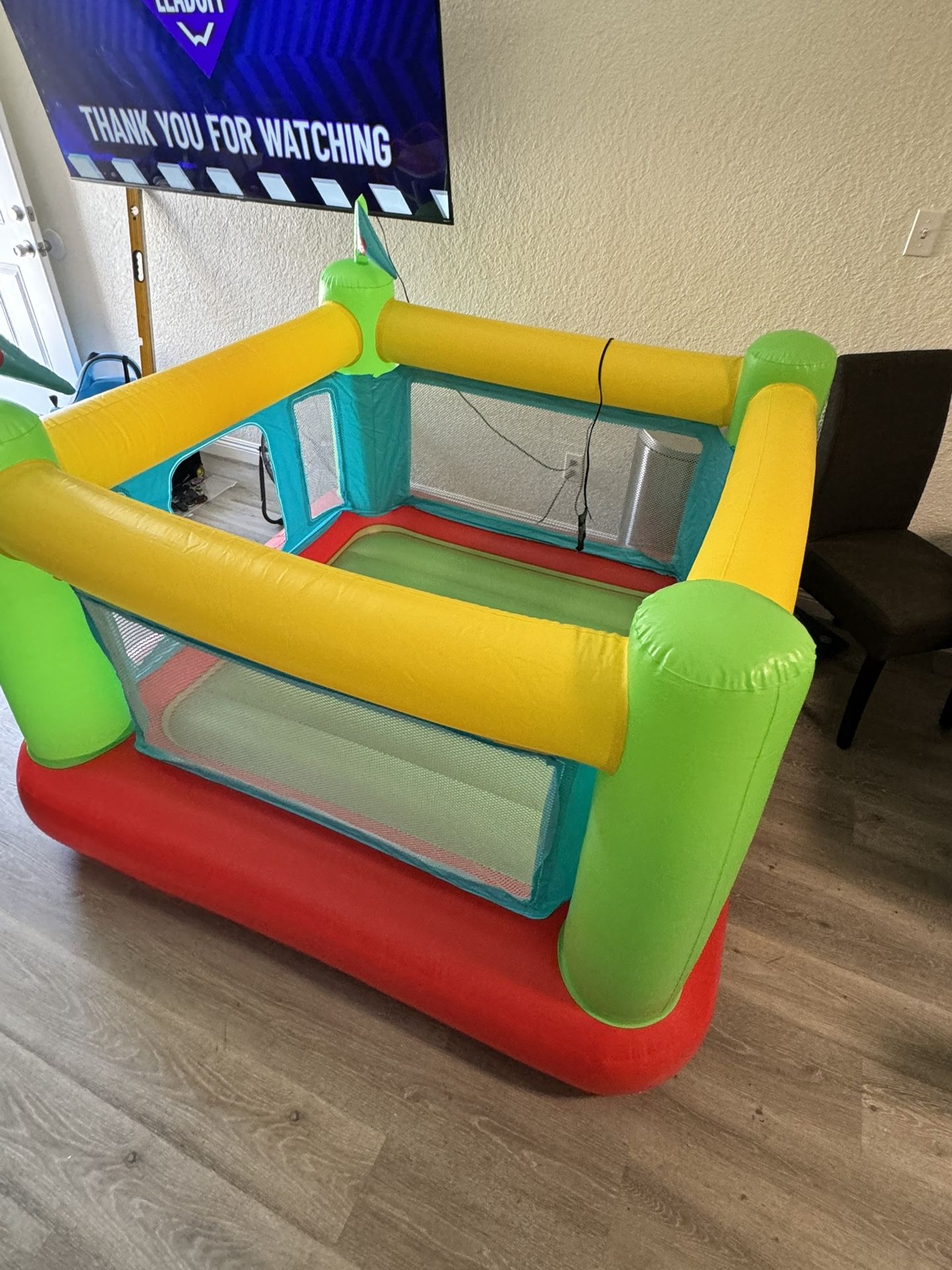 BOUNCE HOUSE 3years And Up