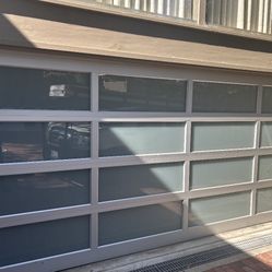 Garage door full view