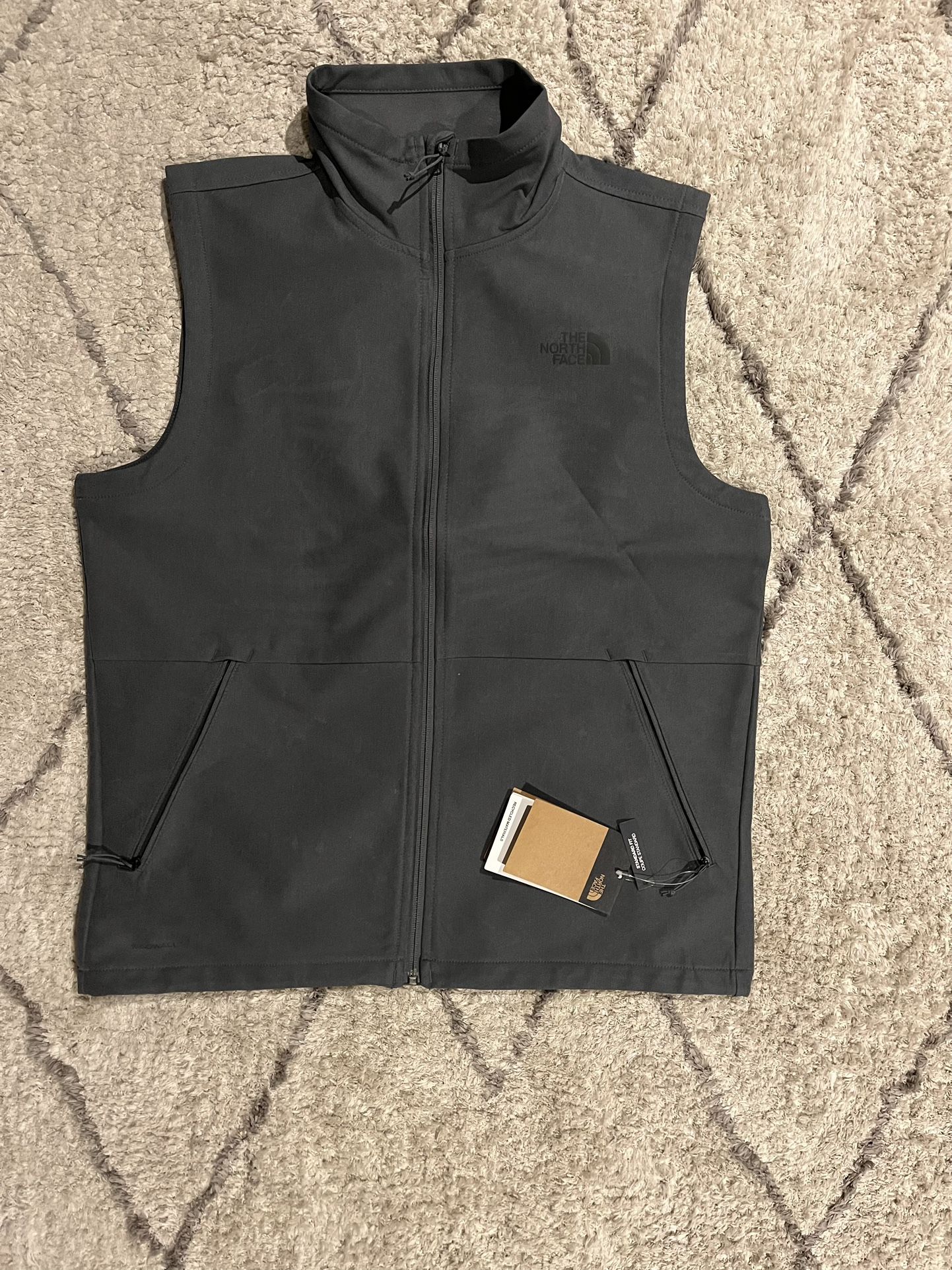 Brand New Men’s Medium North Face Vest