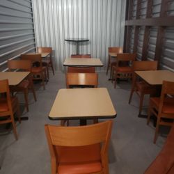 Event Style Chairs And Tables 