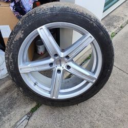 235/45R18