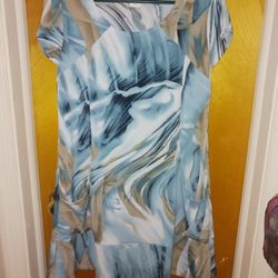 Beautiful Ladies Size Medium Dress