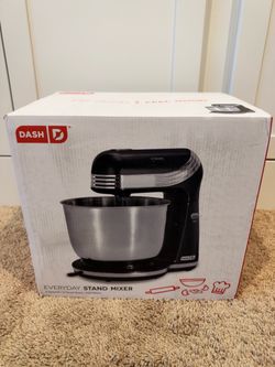 Dash Everyday Stand Mixer - Compact Tilt-Head Stand Mixer Brand New