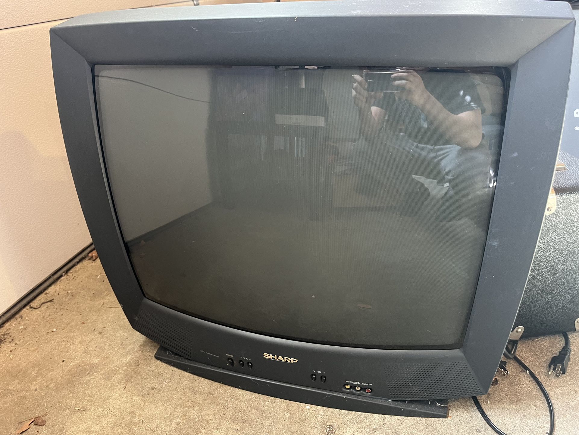 CRT TV 26 Inch Sharp TESTED