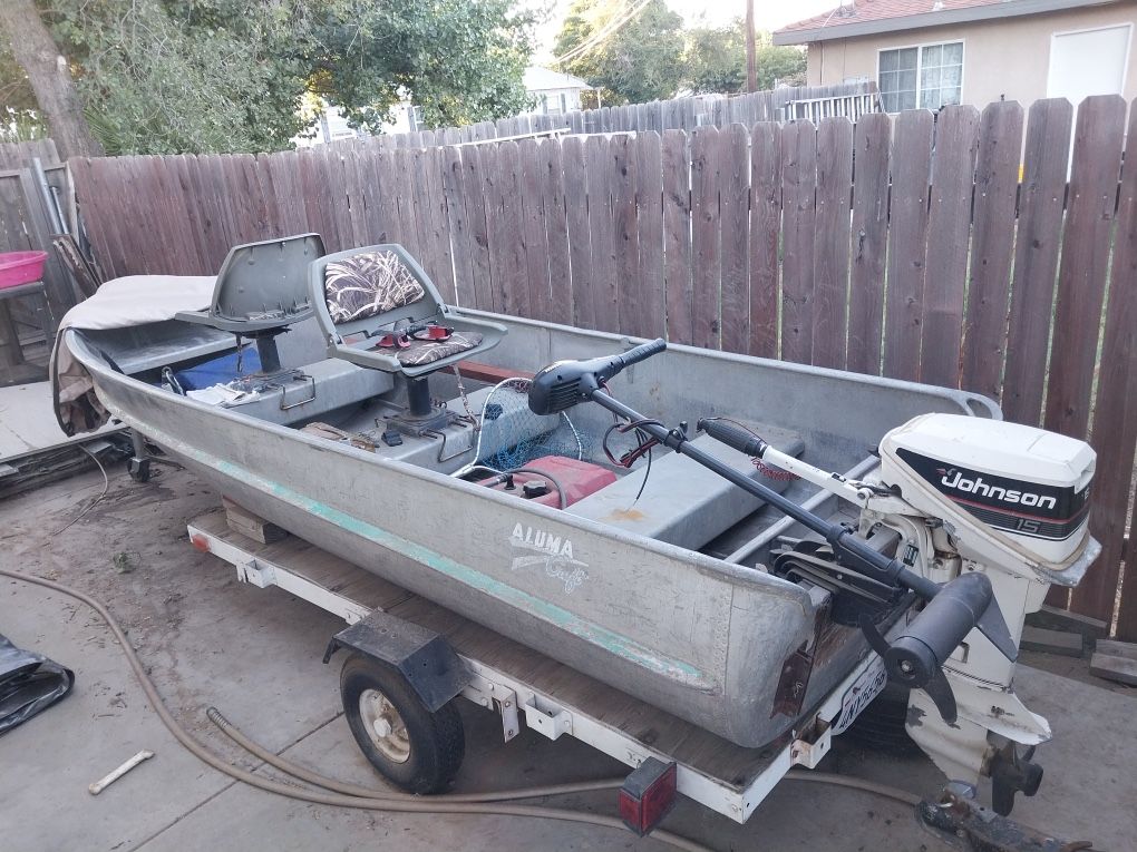 14 Ft Alumacraft Fishing Boat