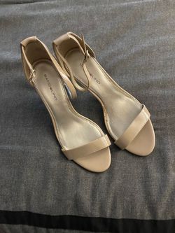 Bandolino  taupe heels