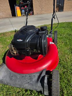 TROY-BILT Gas Push Lawn Mower Briggs & Stratton