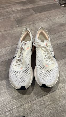Nike Flyknit Running Sneakers