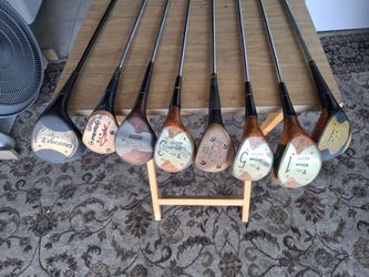 SET of 8  vintage golf clubs ....