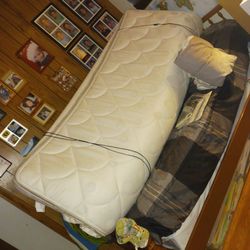 Sleep Number Mattress Queen/Full