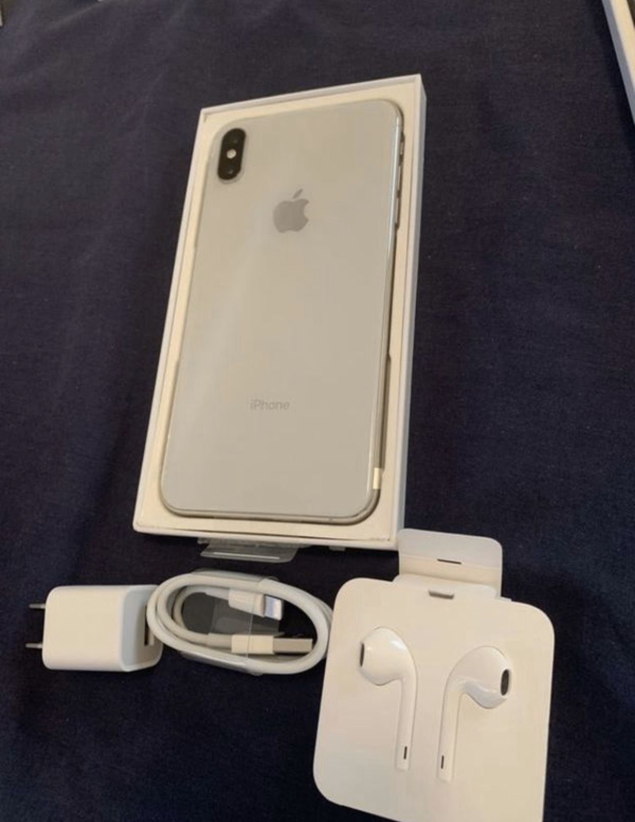 Brand new Apple iPhone X S Max Silver 256GB Unlocked X 10S Max