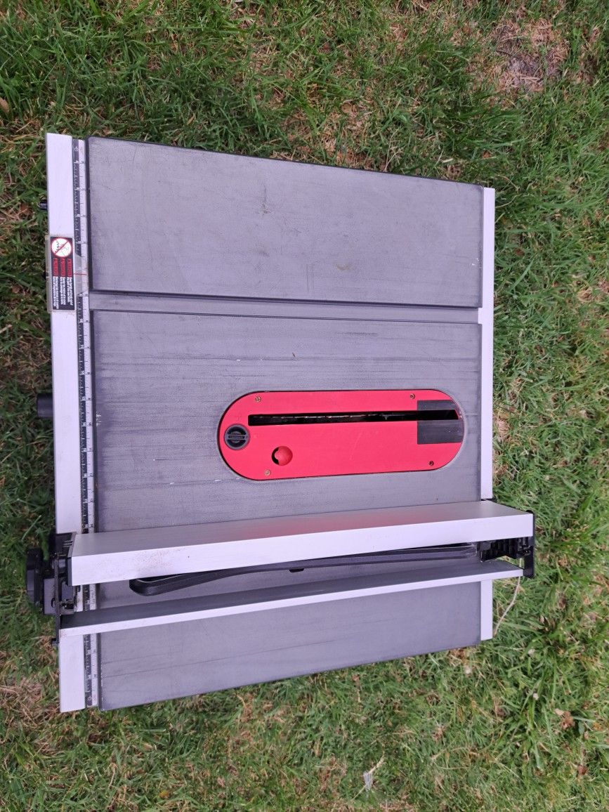 Milwaukee Fuel 18v 10in Table Saw
