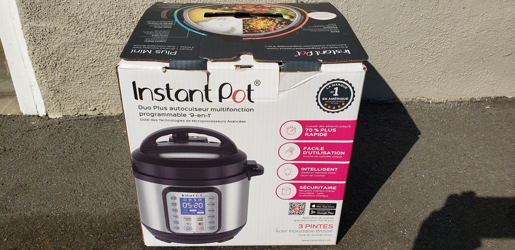 3 QT, 9 program's instant pot.