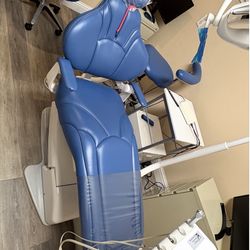 Dental Chair – Excellent Condition (2 Available)