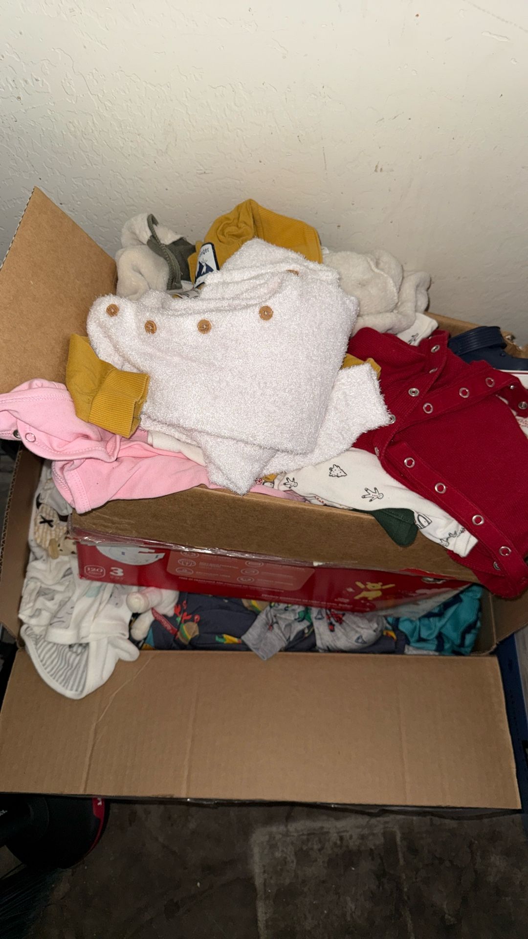 Baby clothes 