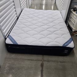 Queen The DreamCloud Premier Hybrid