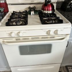 Old Stove (gas)