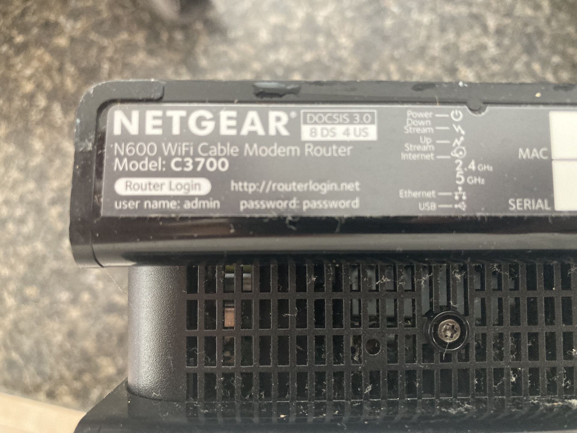 NETGEAR N600 Wi-Fi modem Router Model C3700