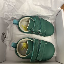 NEW ten little size 4.5 everyday originals