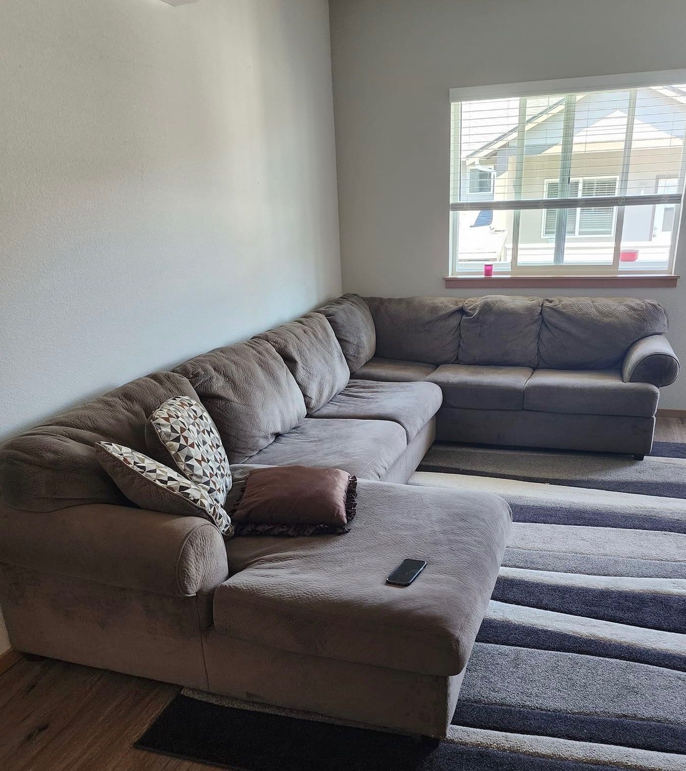 Ashley Brown 3 Piece Sectional Sofa with Chaise