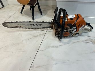 STIHL Gasoline Chainsaw