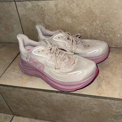 Hoka Clifton 10 Women’s Pink