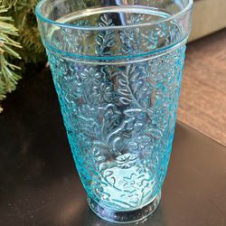 24-Ounce Embossed Tritan Ditsy Tall Tumbler, Teal, New