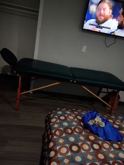 Portable massage table