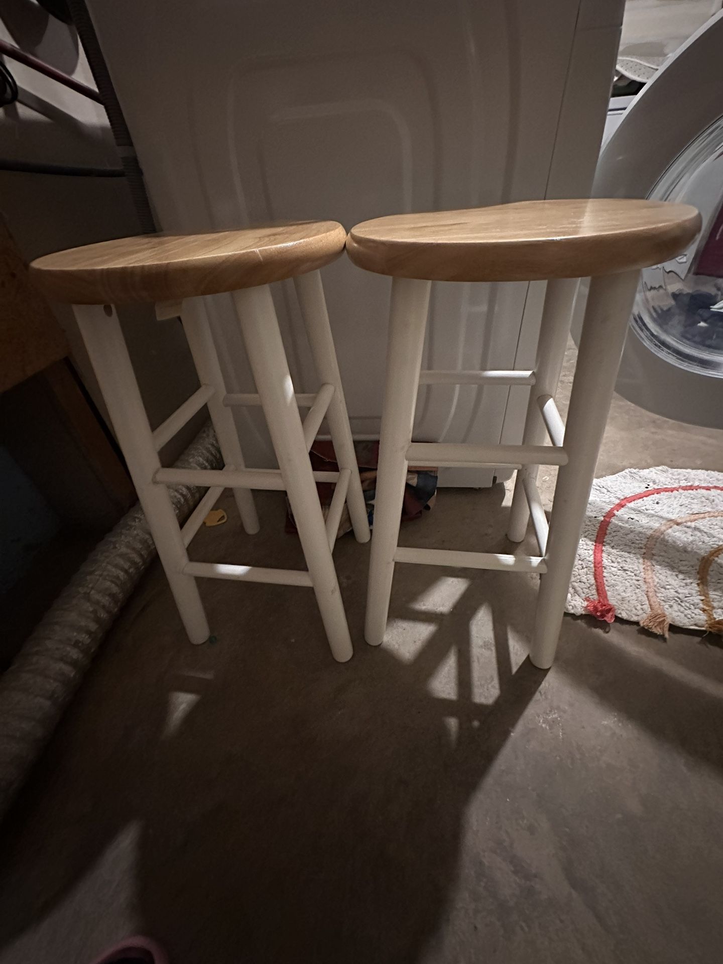 White Stool (set Of 2)