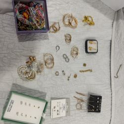 Mixed Jewelry Lot Earrings and Bracelets