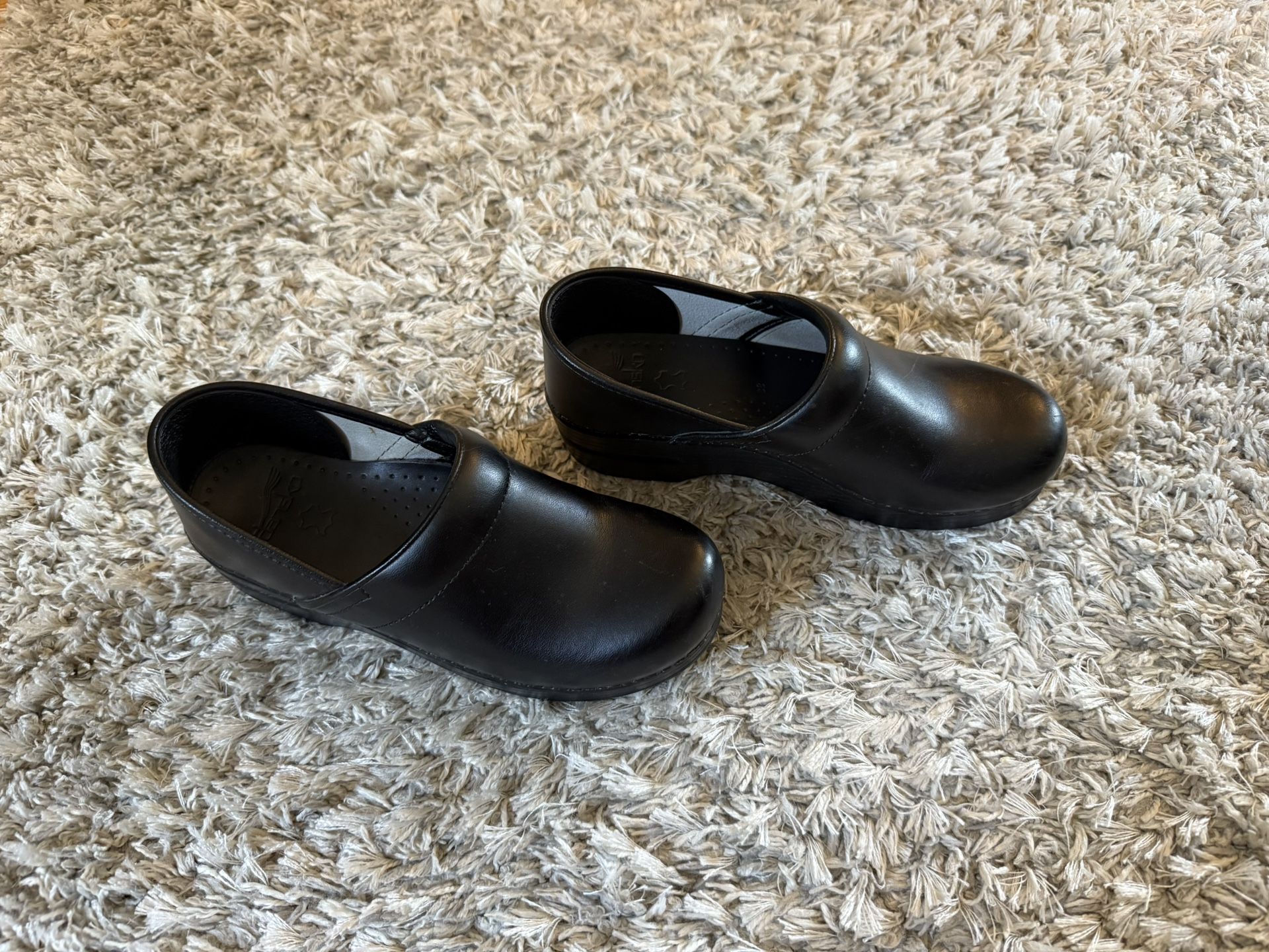 Dansko women’s Work Clogs