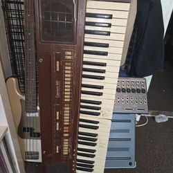 Casio Keyboard (Minor Repair Needed)