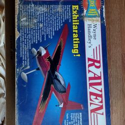 New Old Stock Global Deluxe Kit Raven Airplane