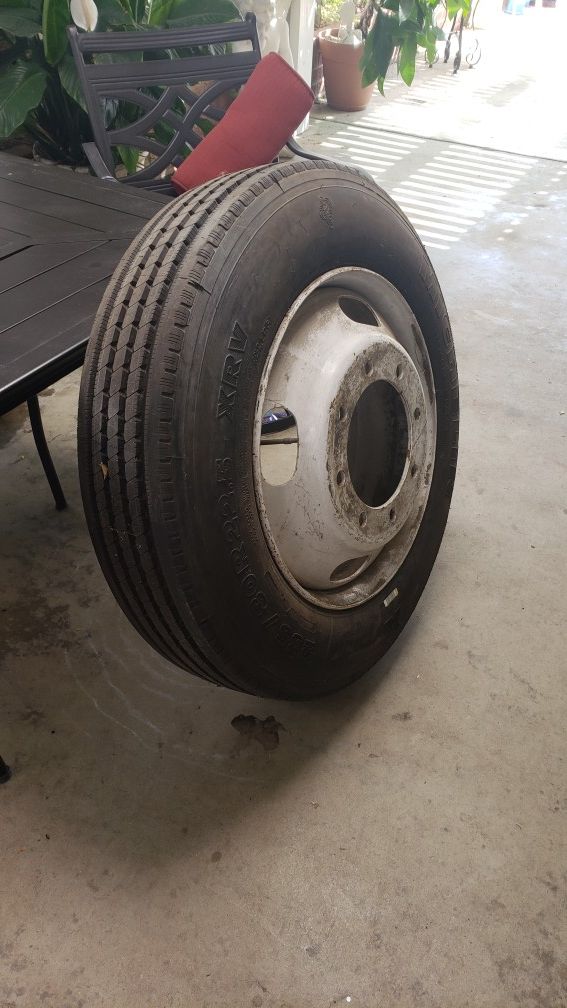 RV tire and rim Michelin 235/80R 22.5 XRV for Sale in Huntington Beach
