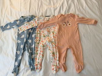 3 Carters Pajamas  9 M