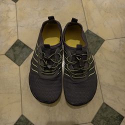 indoor exercising shoes