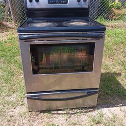 Frigidaire Electric Stove 