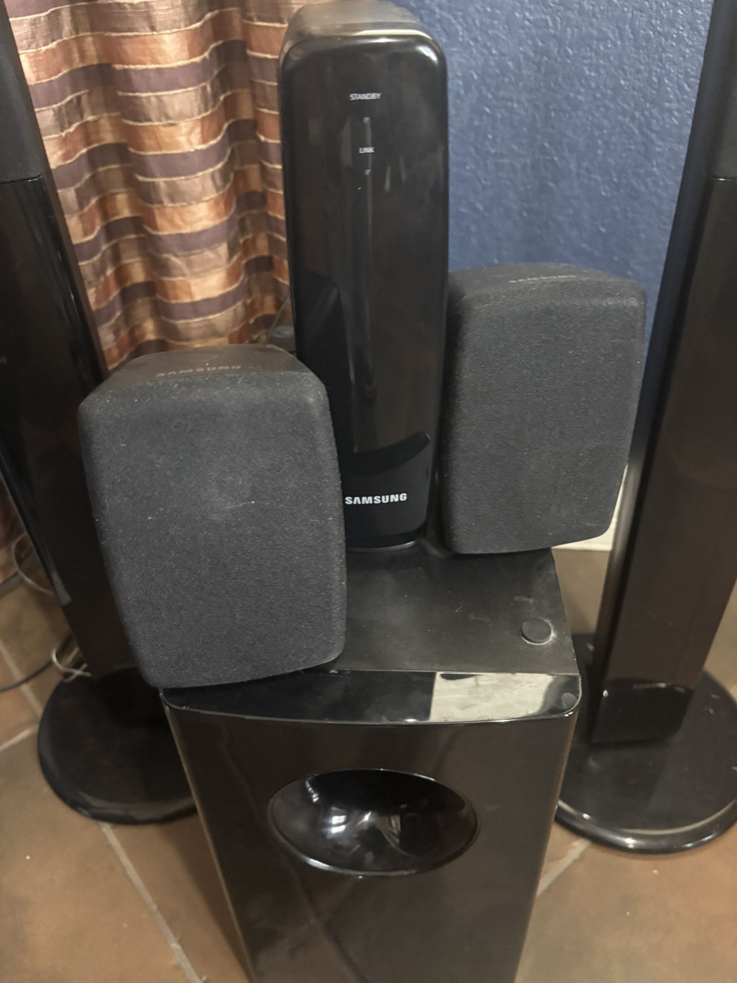 Samsung Surround Sound System 5.1 Channel