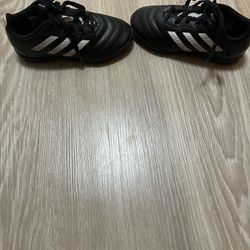 Indoor Soccer Shoes Addidas Size 11