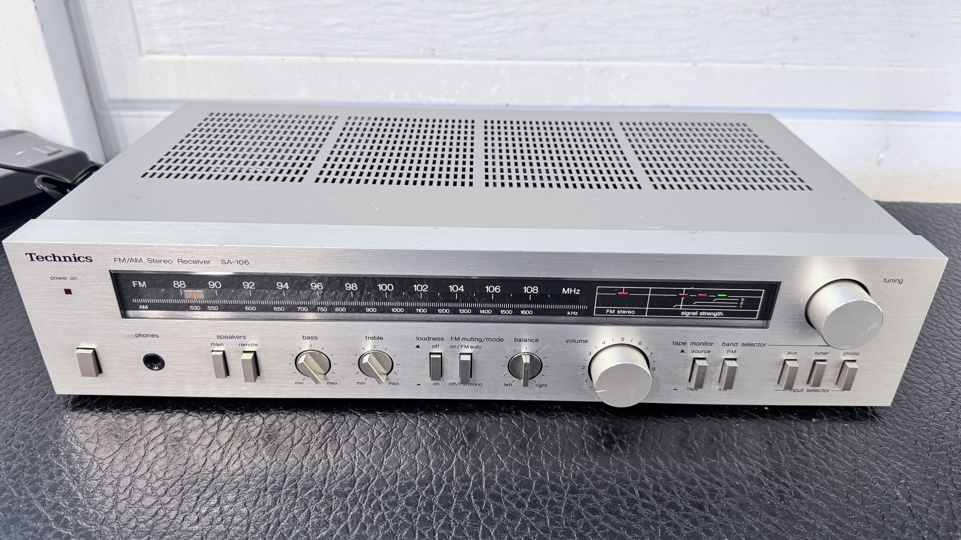 Technics SA-106 AM/FM Receiver