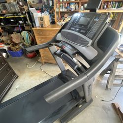 NordicTrack 1750 Commercial Treadmill 