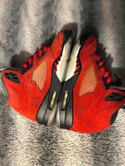 Jordan 5 raging bull size 8.5