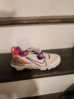 Kid's sneakers