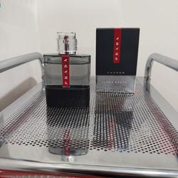 Prada Luna Rossa Carbon
