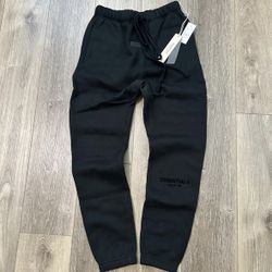 Essential Sweatpants