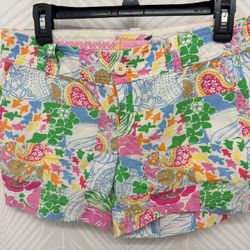 Lilly Pulitzer Callahan shorts in a multicolored patchwork prin