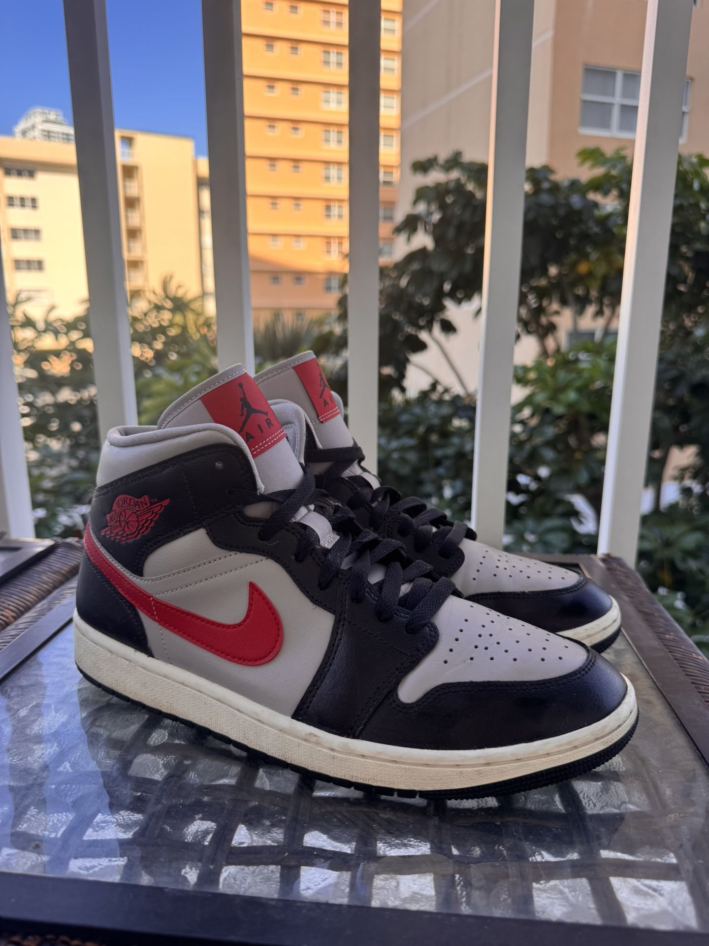 Nike Air Jordan 1 Mid